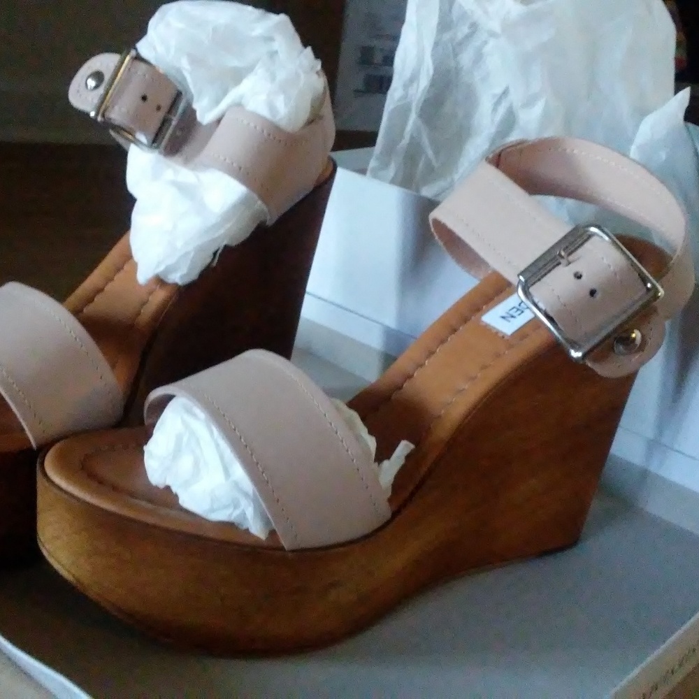 Steve Madden Candis platform wedge